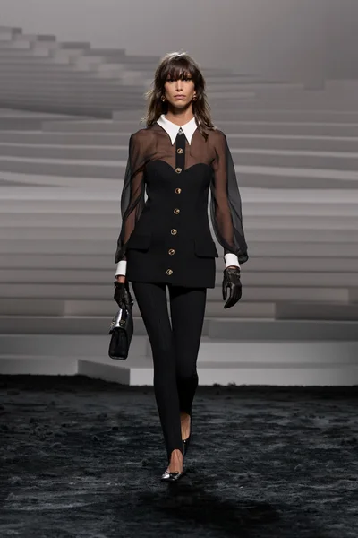 Look 51